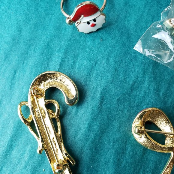 2/15$ Lot of 3 Holidays christmas brooches and 1 adjustable ring - Picture 5 of 5